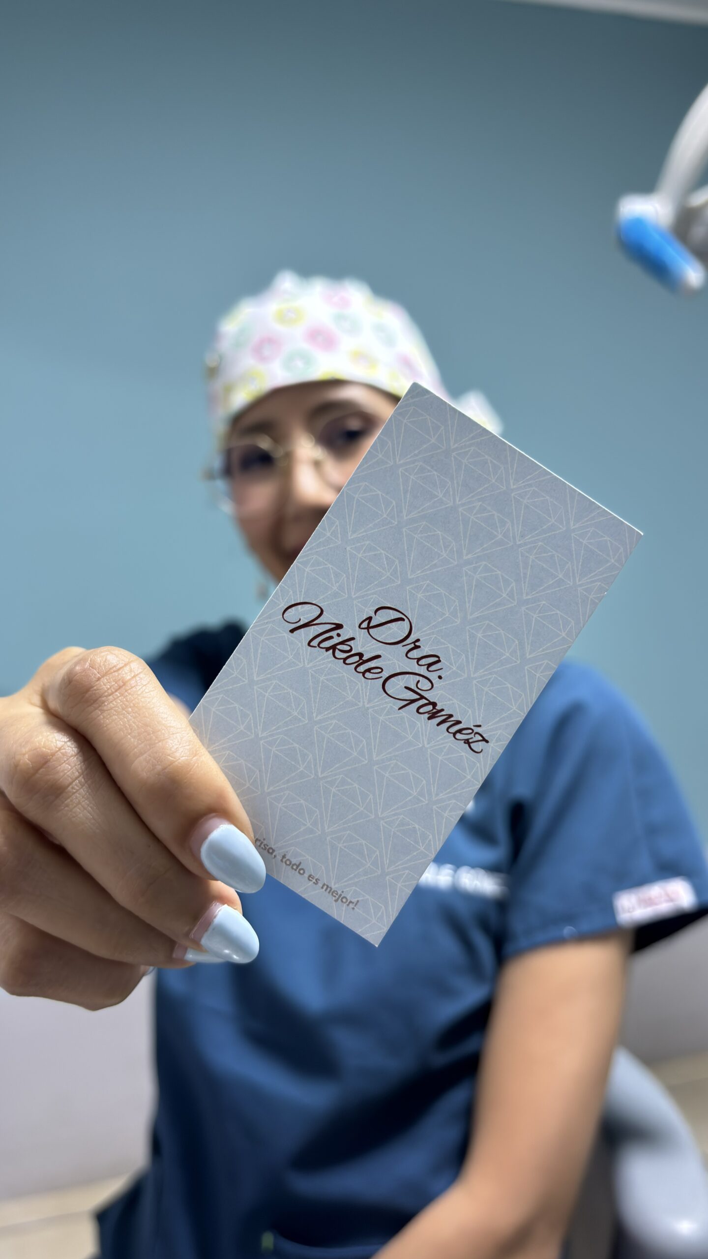 En Ruby Dental trabajamos para mejorar la salud y estética de tu sonrisa mediante tratamientos seguros, modernos y personalizados para niños y adultos. Nuestro objetivo es brindarte una experiencia cómoda y confiable en cada visita.
